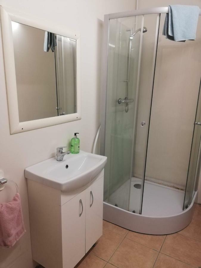 Reykjanes Guesthouse Grindavík 외부 사진